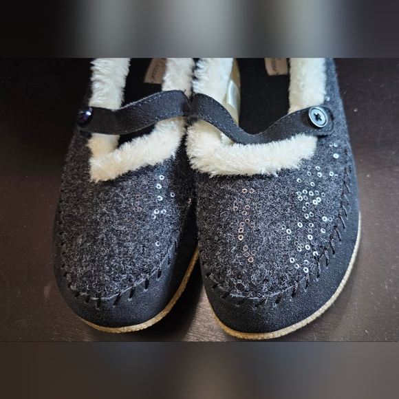 *New Mary-Jane Slippers* - Picture 2 of 9